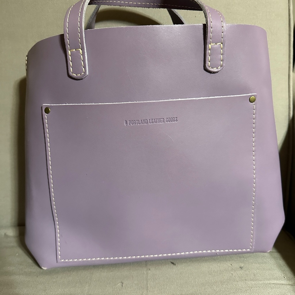 Portland Leather Goods Medium Crossbody Tote Lavender
